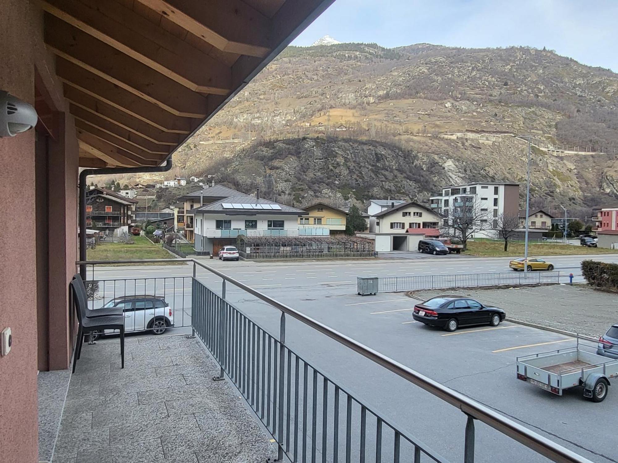 Hotel-Restaurant Eyholz Visp Room photo