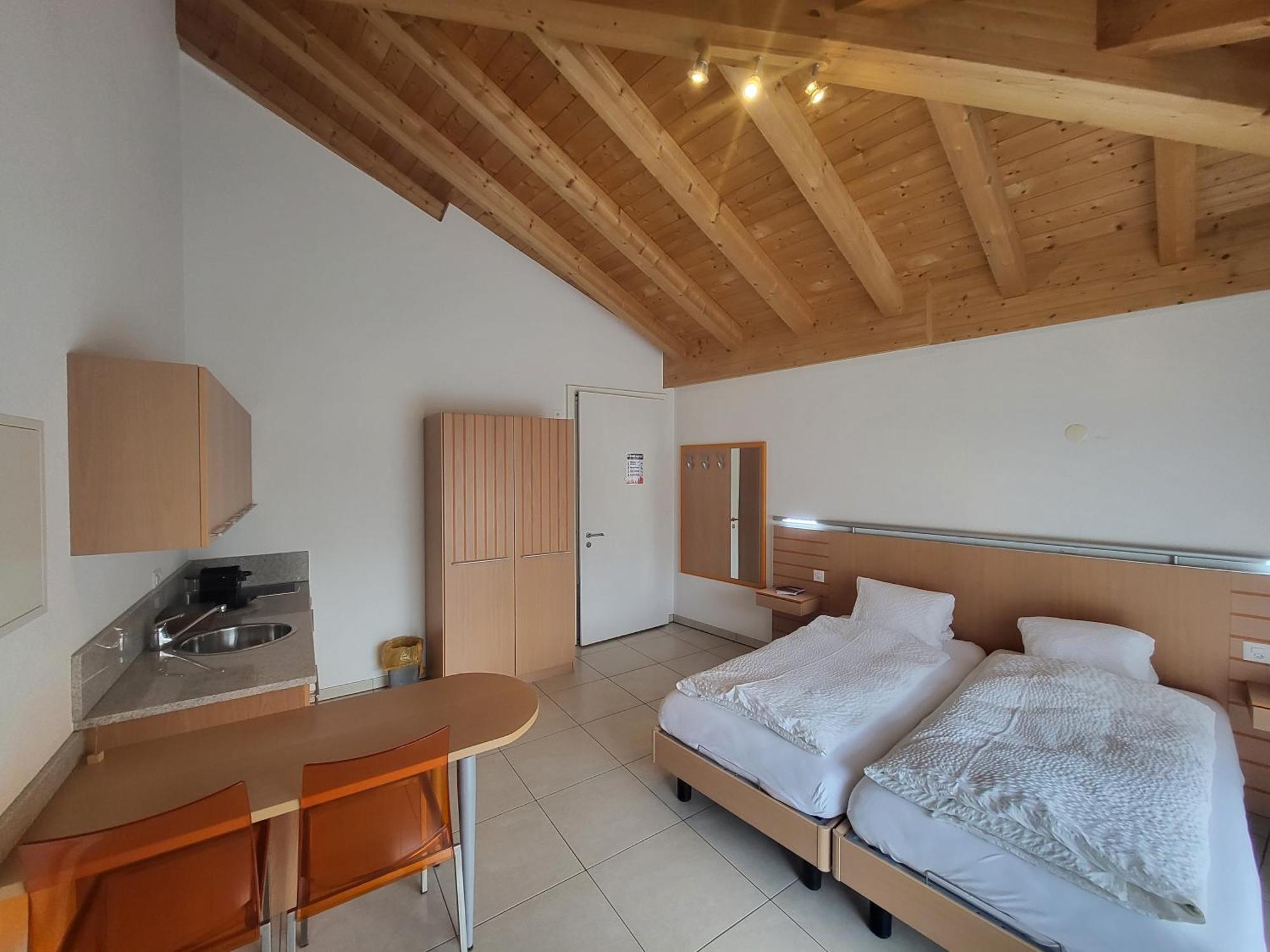 Hotel-Restaurant Eyholz Visp Room photo