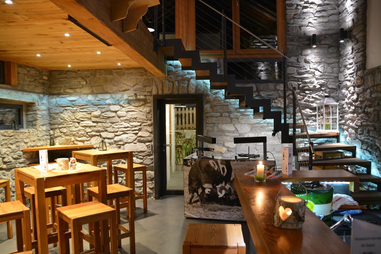 Hotel-Restaurant Eyholz Visp Exterior photo